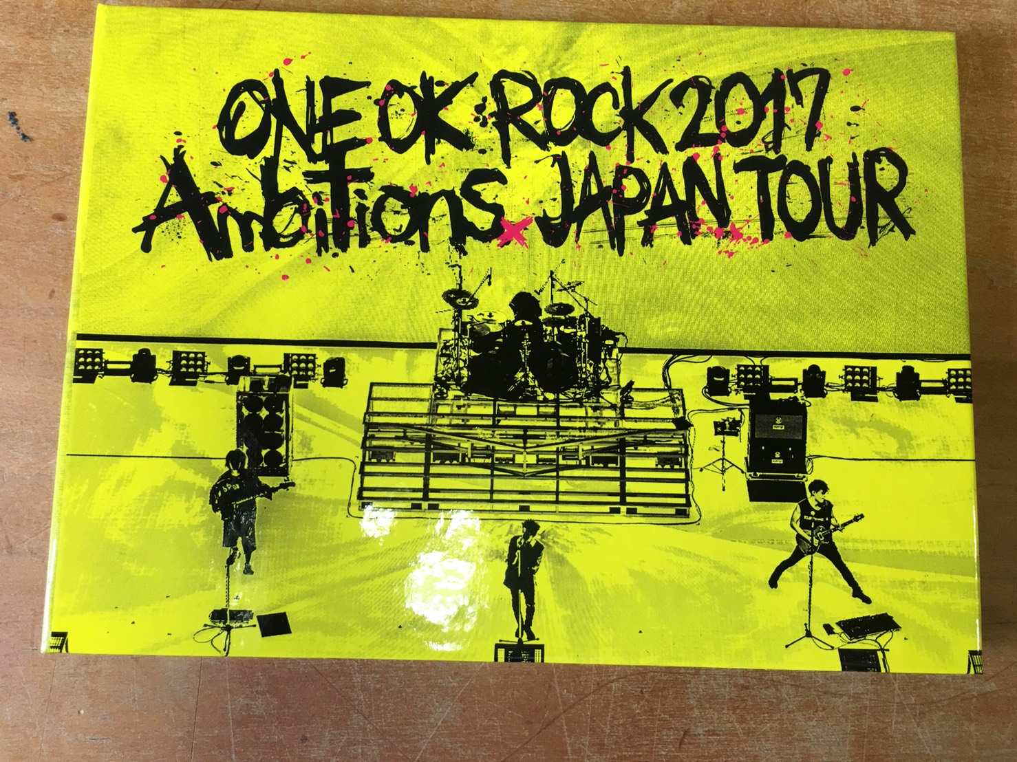 One Ok Rock 17 Ambitions Japan Tour Blu Rayの紹介 パート1 ネタバレ注意 良盤ディスク